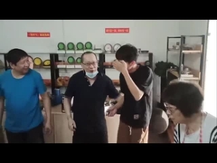 Jim'e doğum günü kutlu olsun. Ayrıca Boke'un mutlu bir aile olduğunu göster.